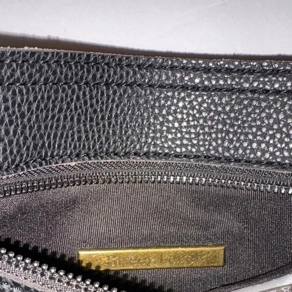 Street Level Black Textured Clutch with Wrist Strap - Picture 3 of 10